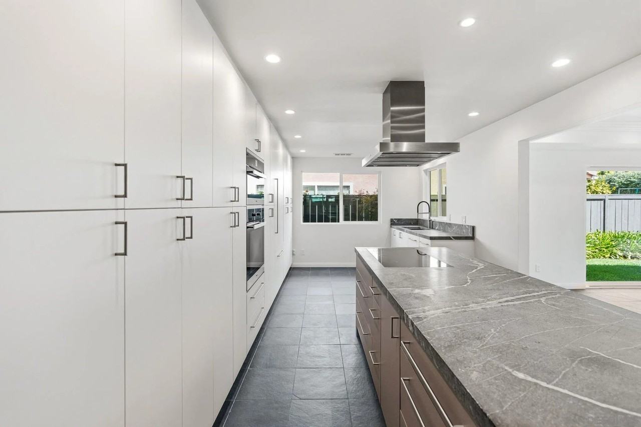 15999 Via De Las Palmas - Photo 4 of 16