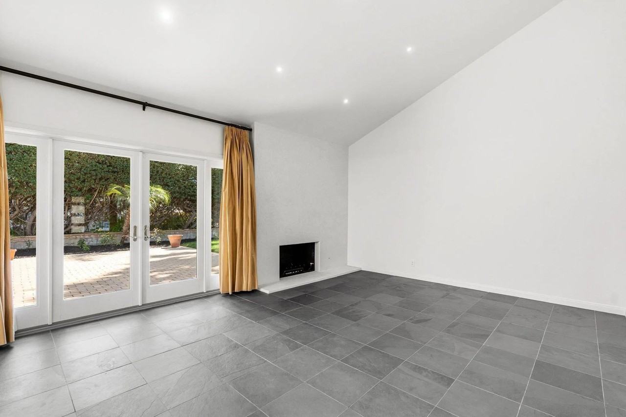 15999 Via De Las Palmas - Photo 6 of 16