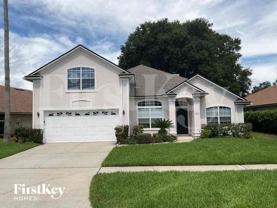 4592 Royal Port Dr - Photo 1 of 1