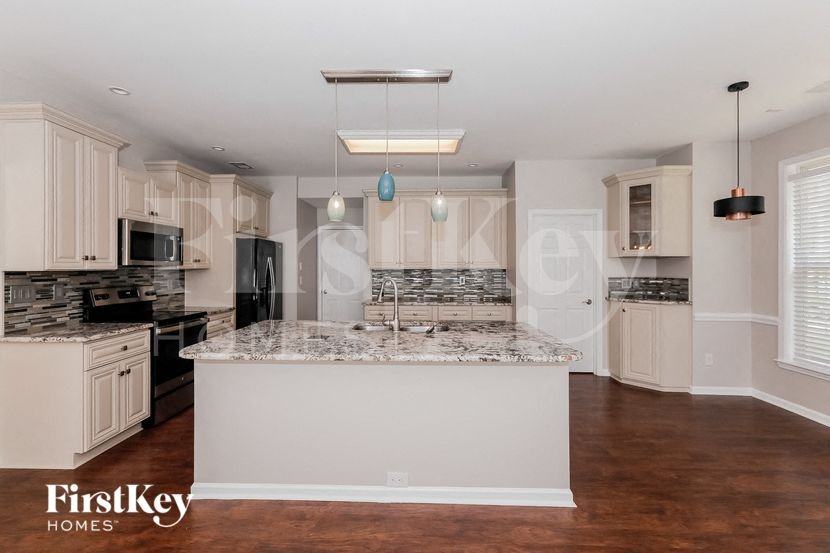 5786 Crimson Oak Ct - Photo 6 of 15