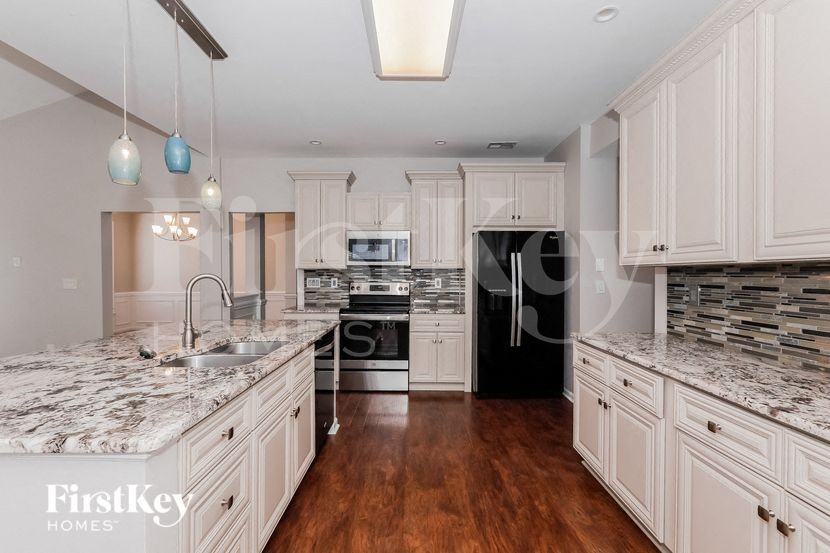 5786 Crimson Oak Ct - Photo 7 of 15