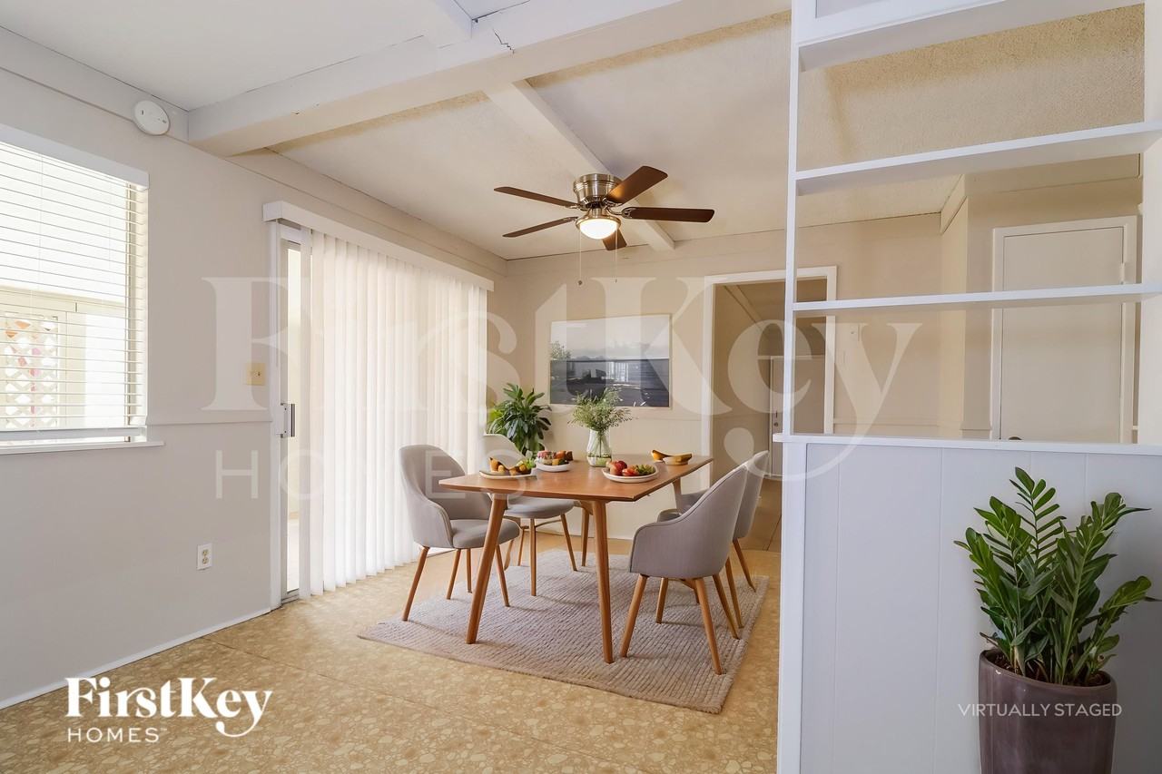 10603 W Seldon Ln - Photo 7 of 18