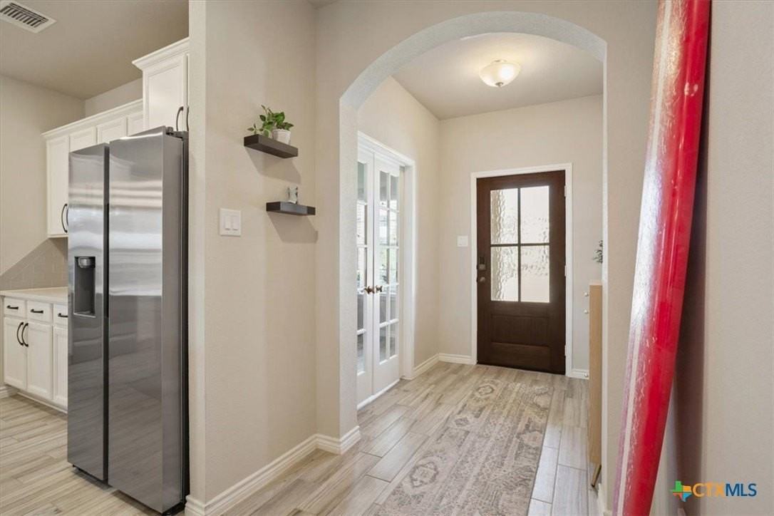 5737 St Charles Dr - Photo 4 of 28