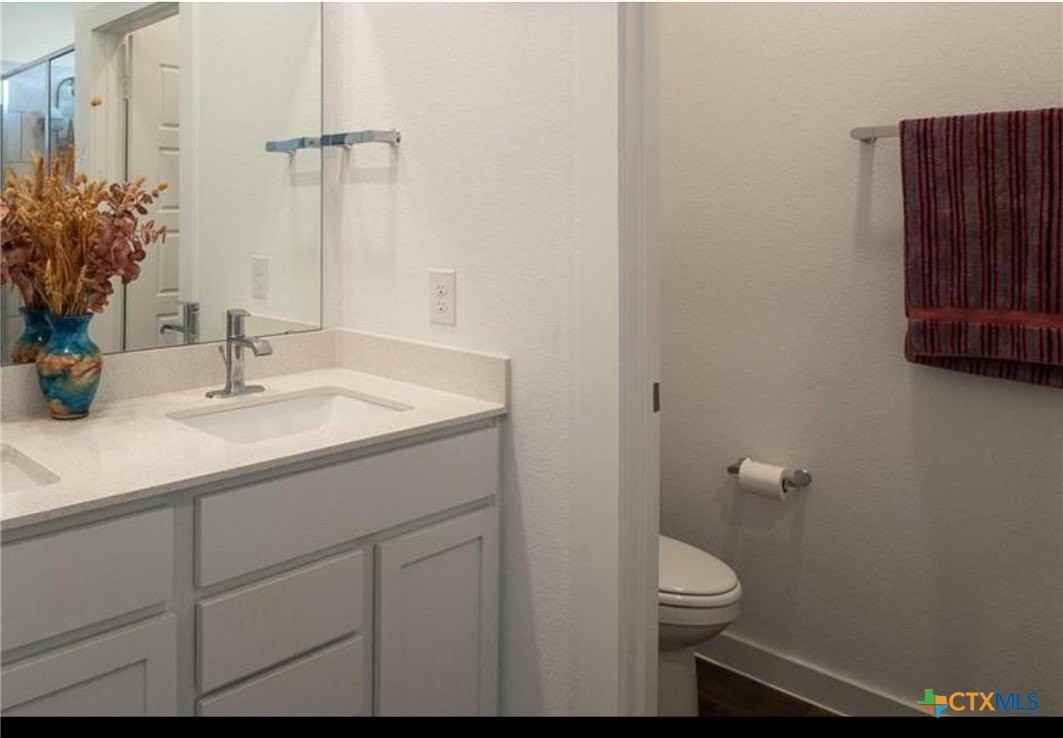 14020 Neskar Dr - Photo 6 of 43