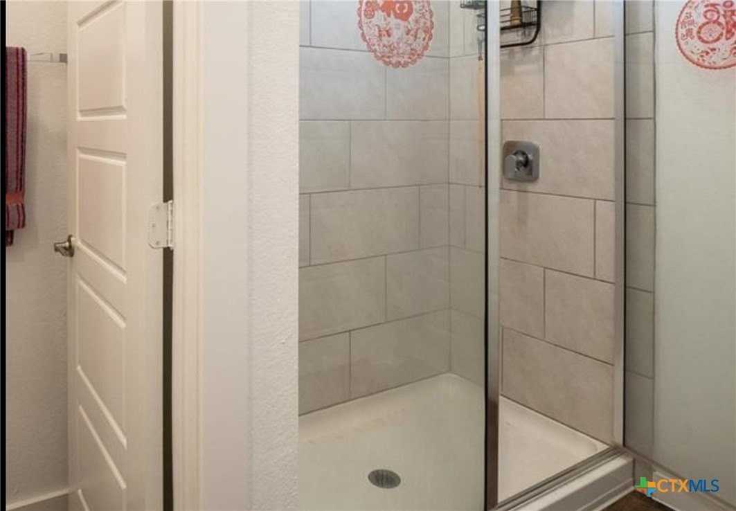 14020 Neskar Dr - Photo 7 of 43