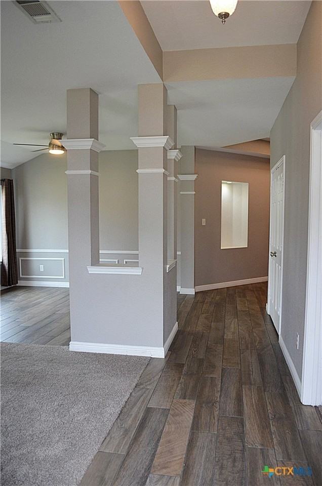 423 Reservation Dr - Photo 3 of 44