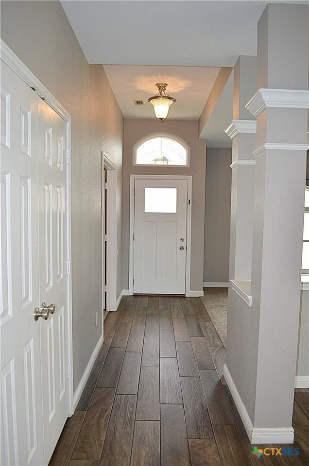 423 Reservation Dr - Photo 4 of 44