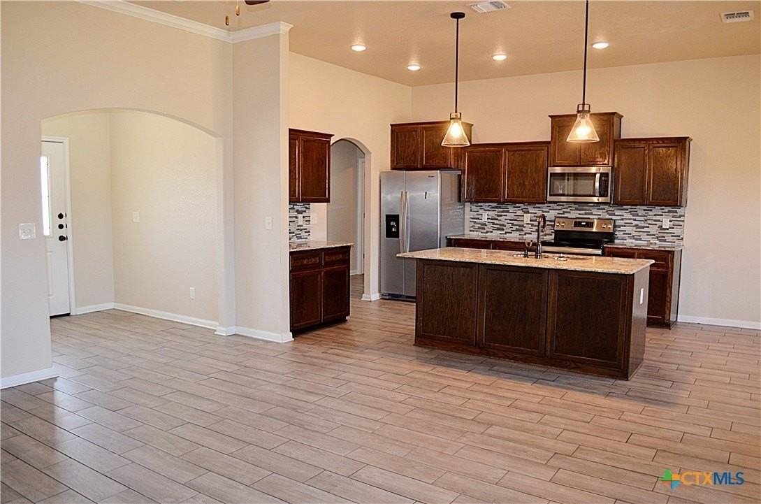 6111 Cactus Flower Ln - Photo 7 of 34