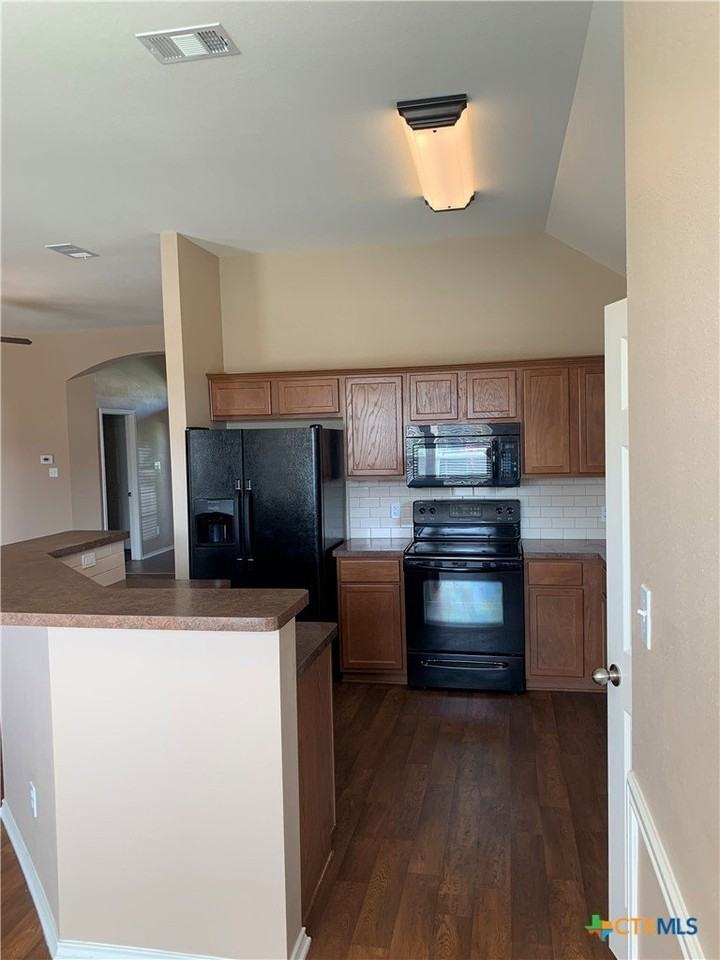 1113 Branchwood Way - Photo 4 of 26