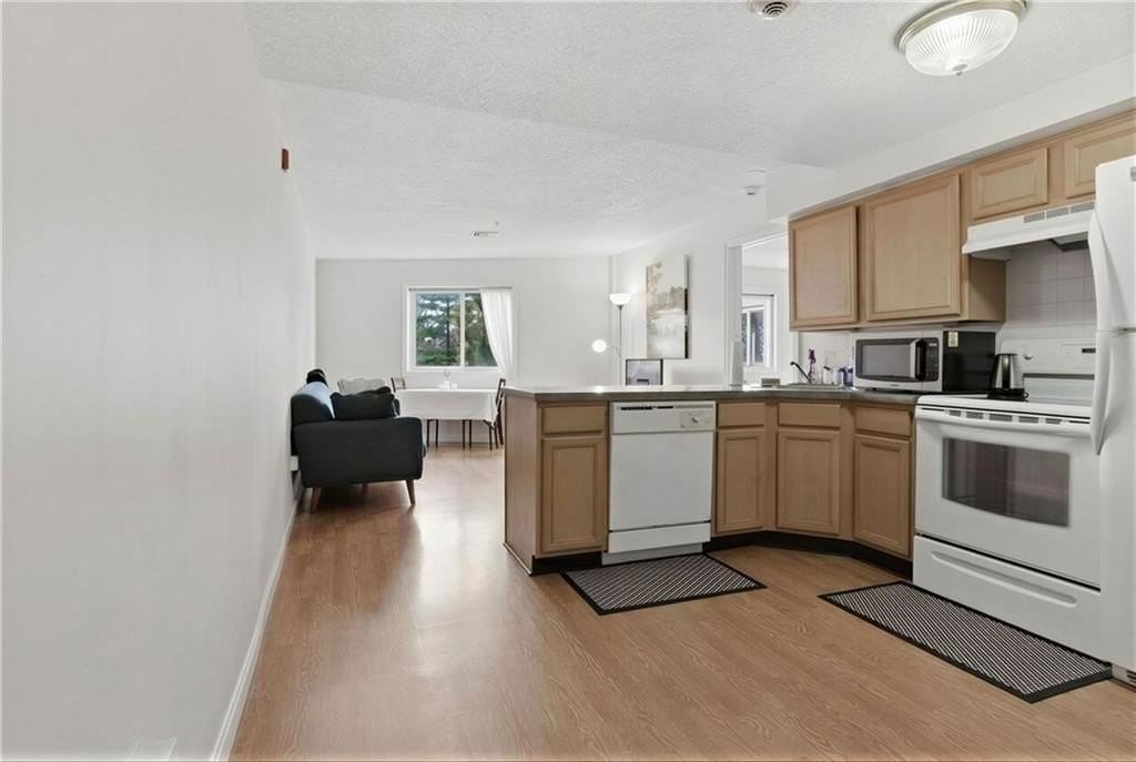 31 Devereux St Apt 207 - Photo 5 of 27