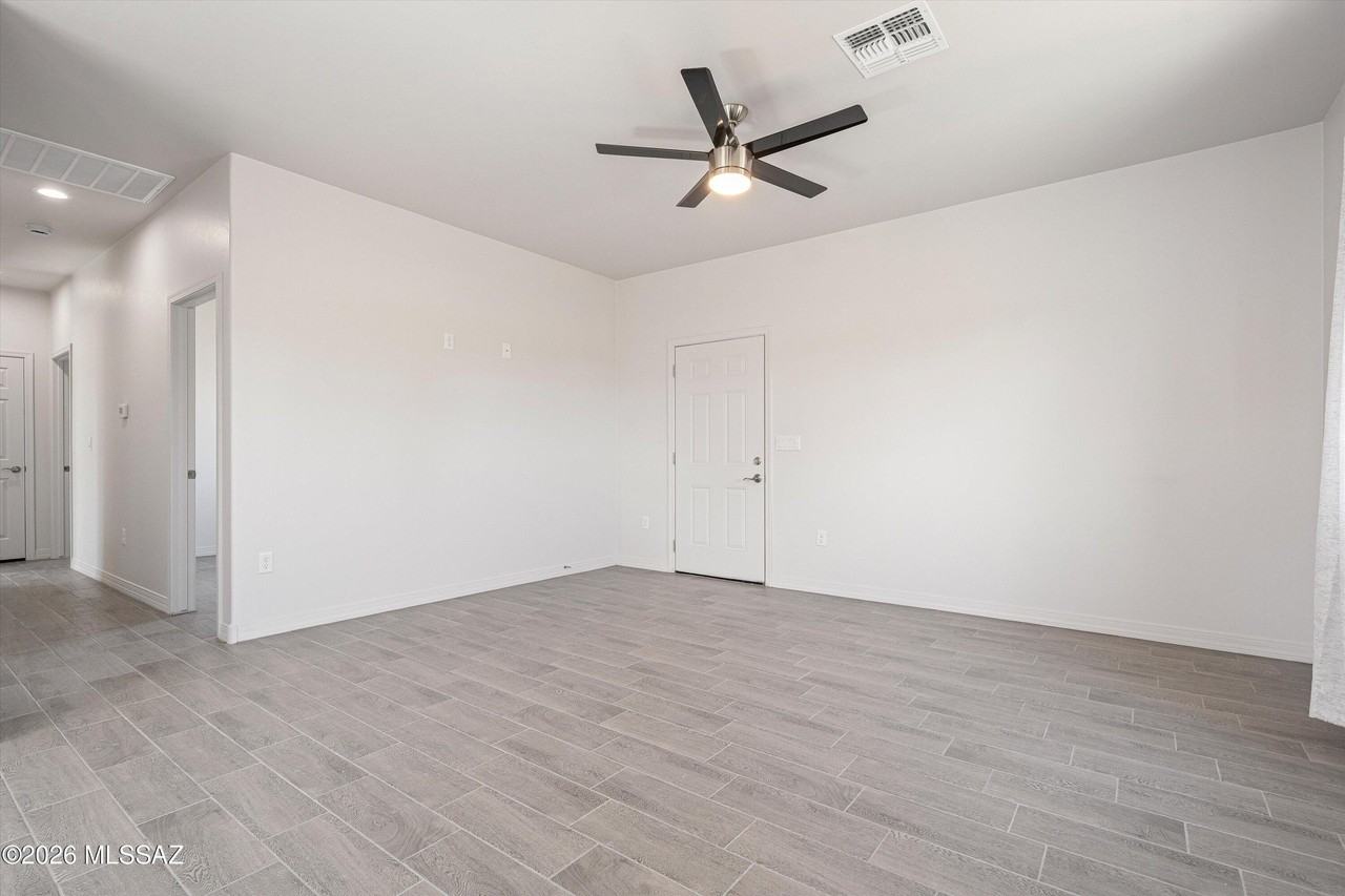 5405 S Masterson Ave Unit 1 - Photo 5 of 19