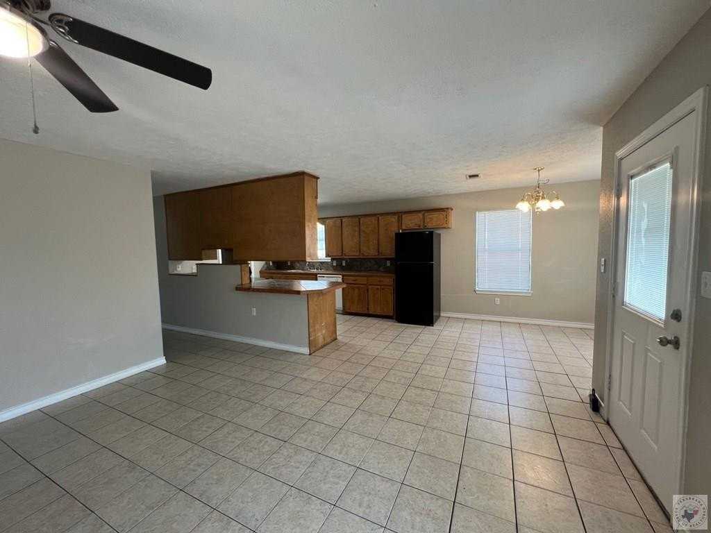 2841 Love Creek Dr - Photo 5 of 12