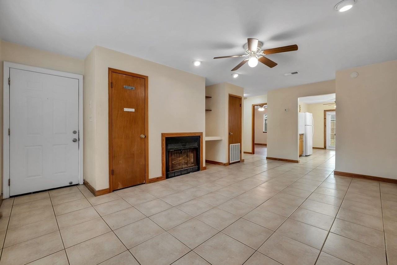 2008 E Park Ave - Photo 3 of 20