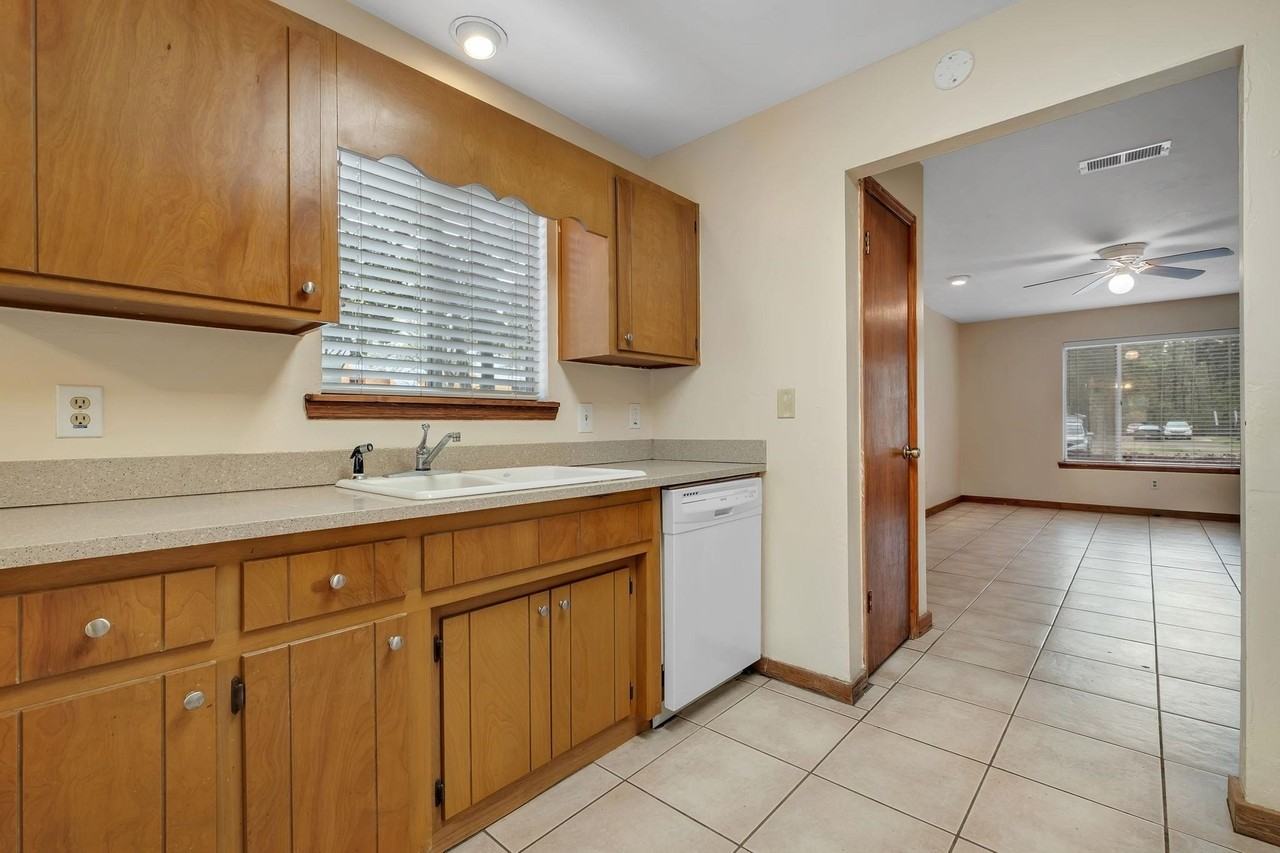 2008 E Park Ave - Photo 7 of 20