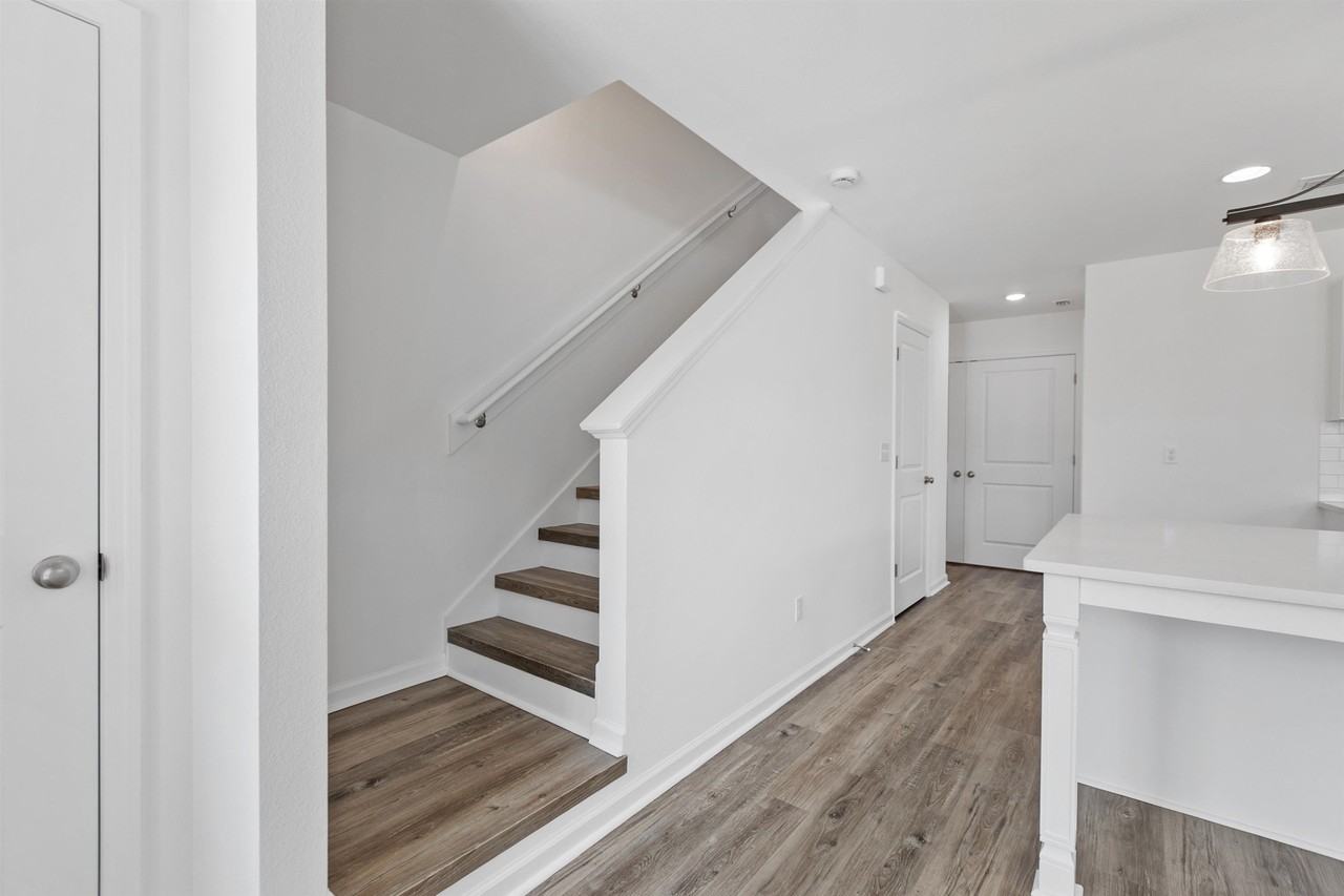 3663 Meadow Vista Ln - Photo 3 of 42