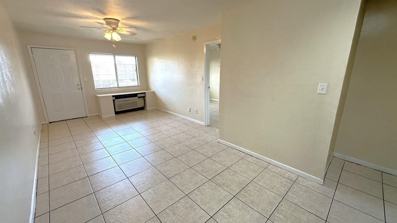 403 Hayden Rd Apt 221 - Photo 5 of 15