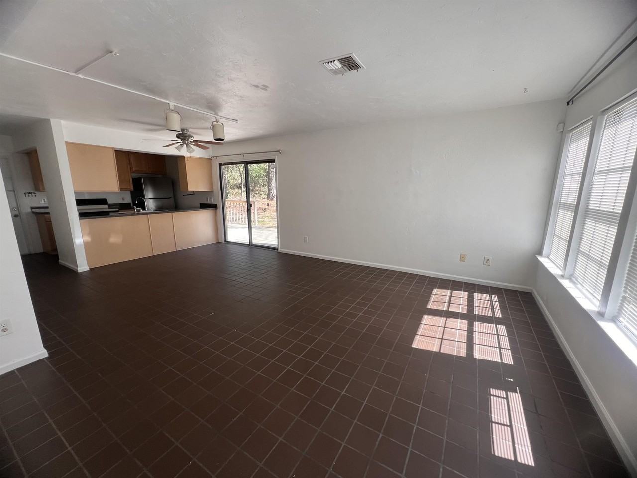 2201 Timberwood Cir N Unit 128 - Photo 2 of 6