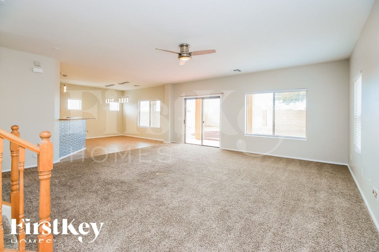 27978 N Muscovite Dr - Photo 2 of 18