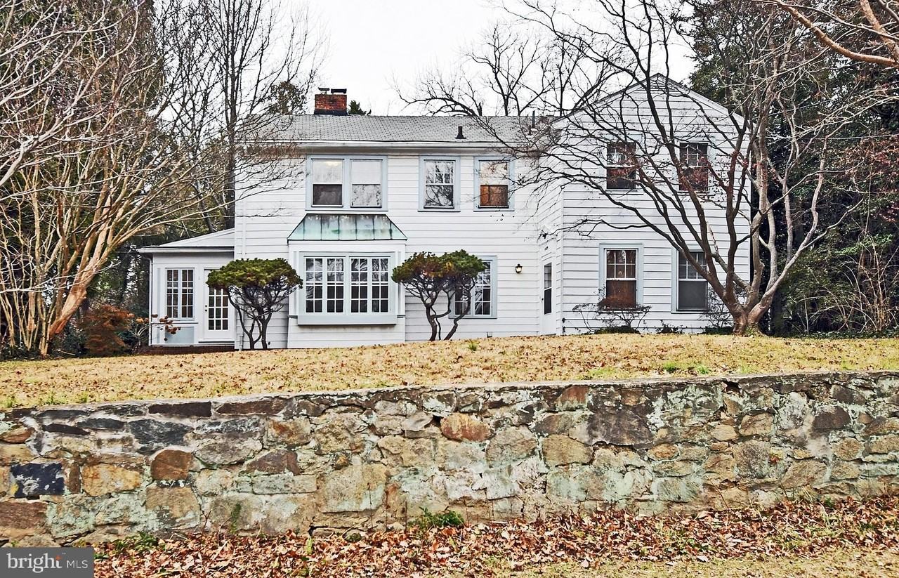 4509 Ellicott St Nw - Photo 2 of 37