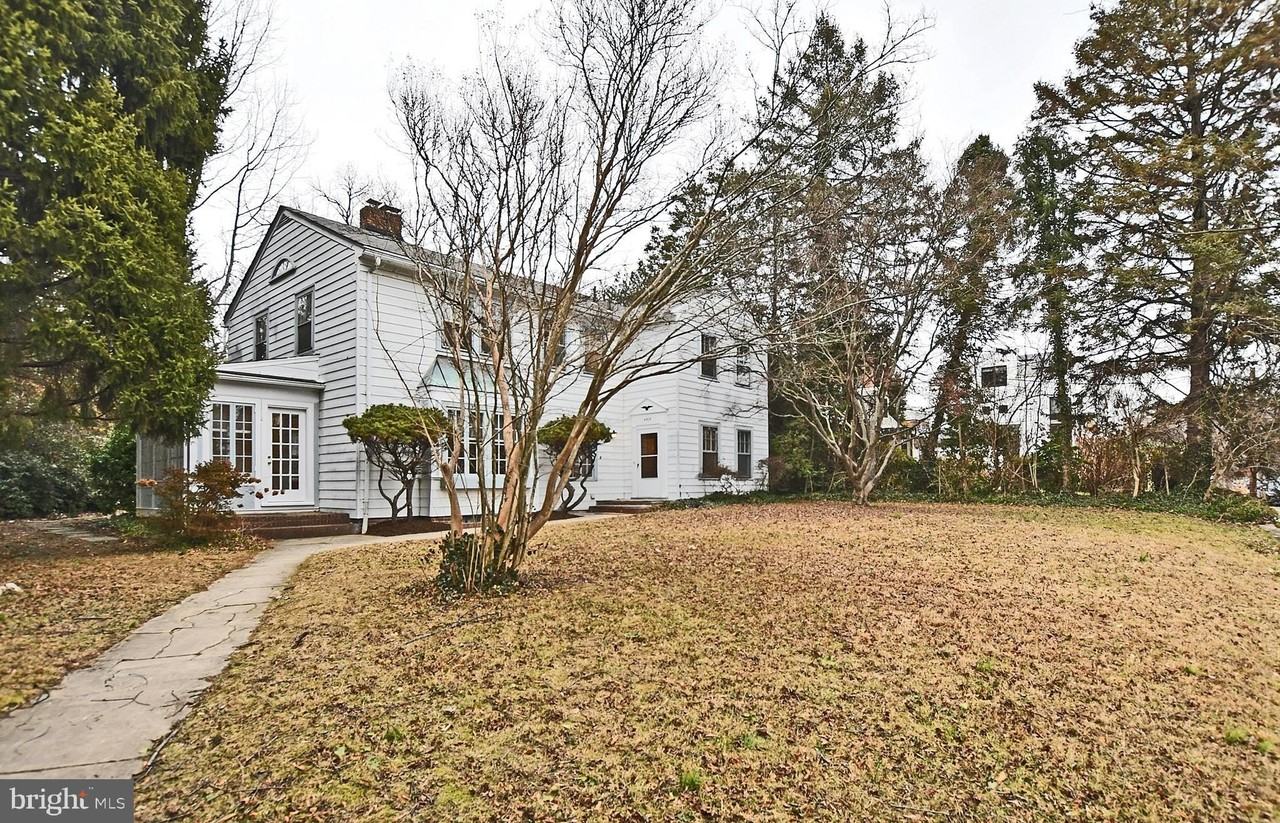 4509 Ellicott St Nw - Photo 3 of 37