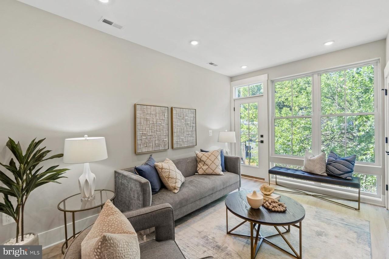 1640 4th St Nw Unit 2 - Photo 4 of 39