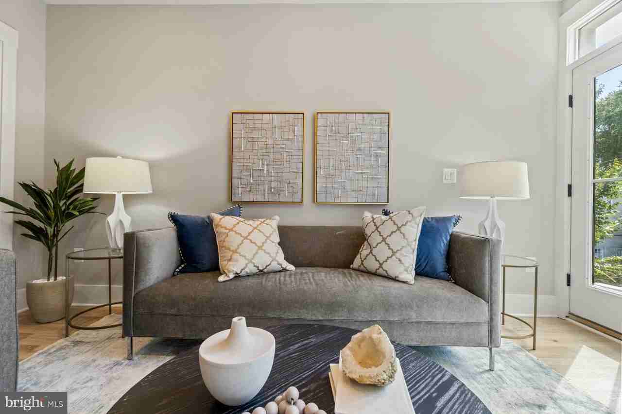 1640 4th St Nw Unit 2 - Photo 5 of 39