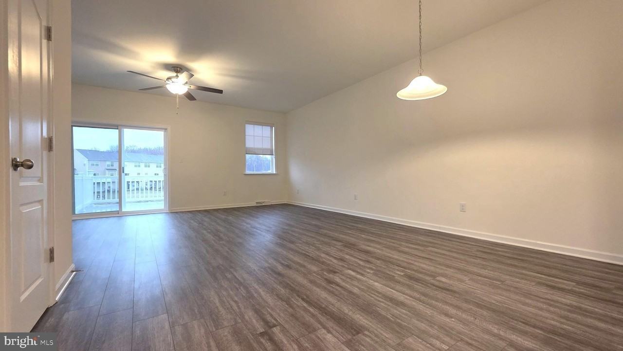 115 Lexington Pl - Photo 6 of 40