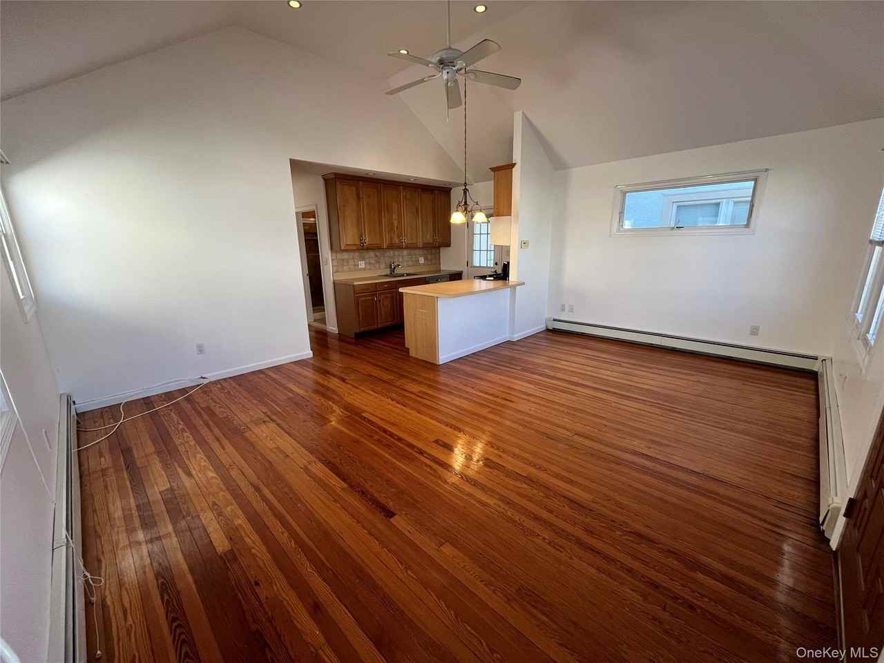 72 Georgia Ave - Photo 2 of 20