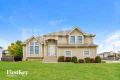 4012 Ne 82nd St - Photo 1 of 1