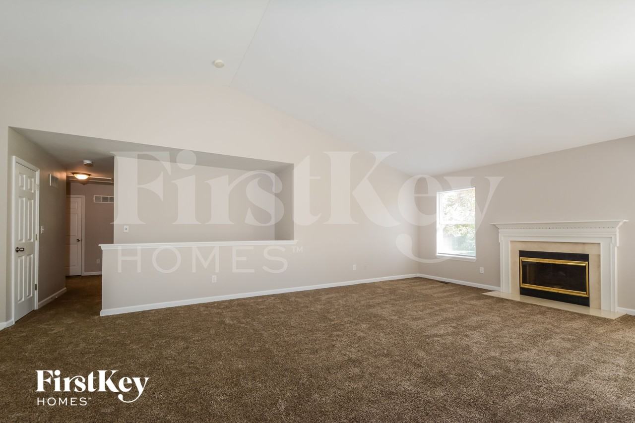 310 Rustic Oaks Dr - Photo 7 of 16