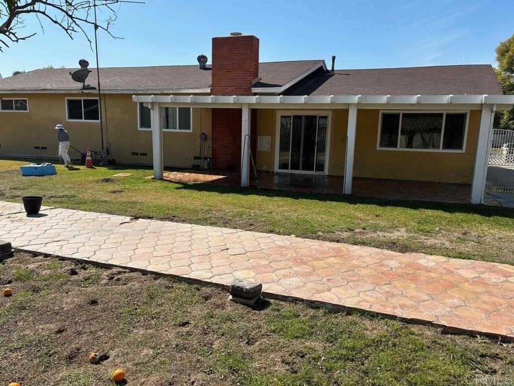 3623 Hazelhurst Ct - Photo 4 of 9