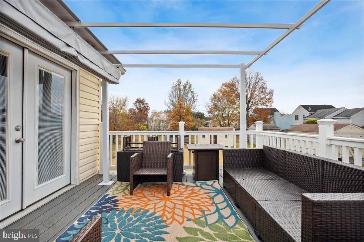 7600 Red Fox Ct - Photo 2 of 28