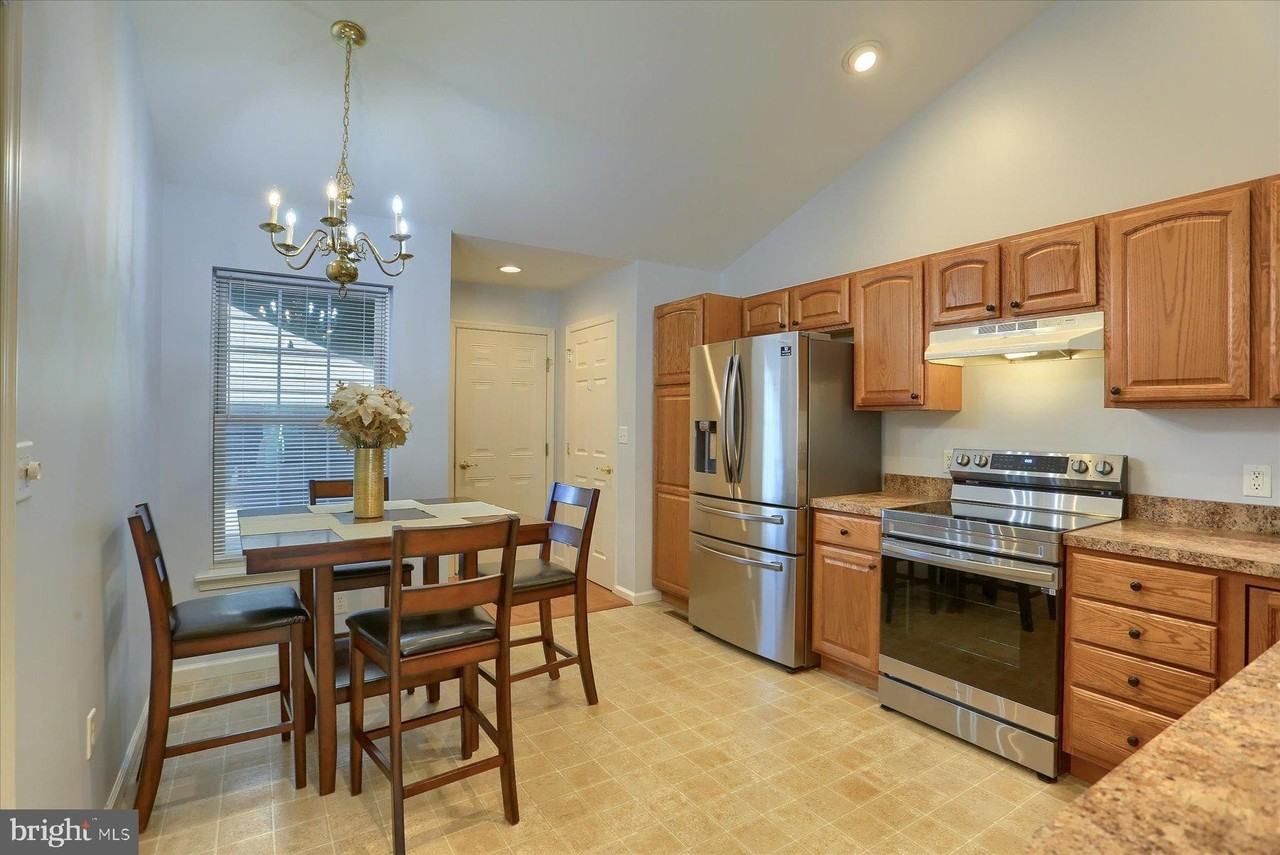 79 Keswick Dr - Photo 6 of 24