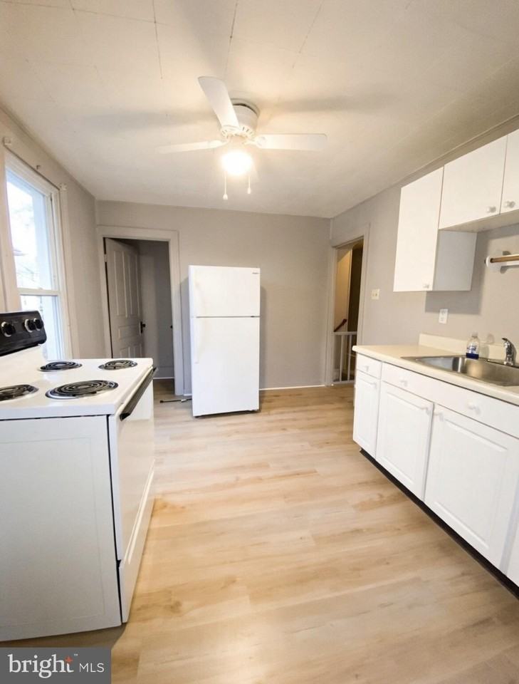 251 Susquehanna Ave Apt 2 - Photo 5 of 20