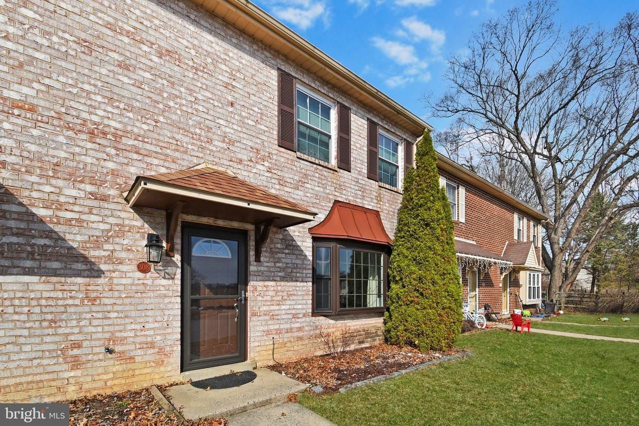 308 Kidwelly Ct - Photo 2 of 16