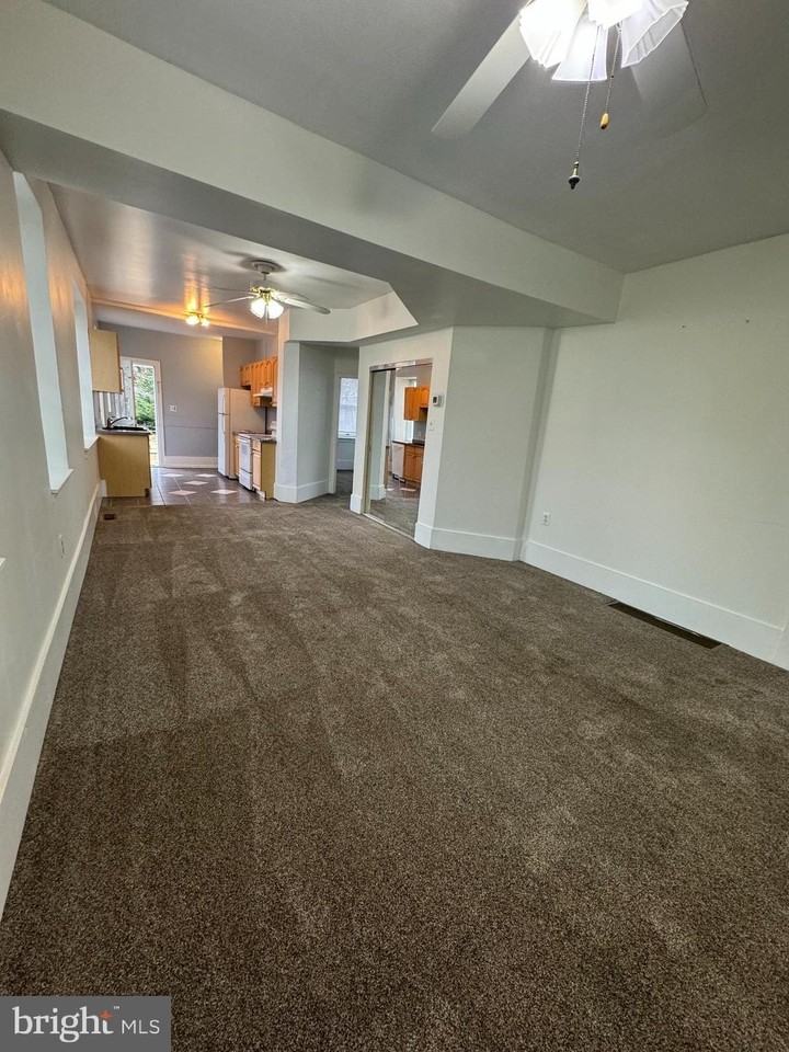 349 Forrest Ave - Photo 3 of 14