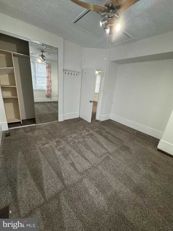 349 Forrest Ave - Photo 5 of 14