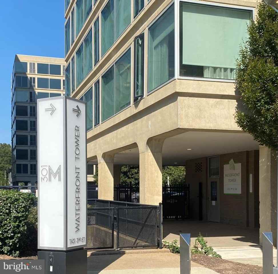 1101 3rd St Sw ##509 - Photo 2 of 34