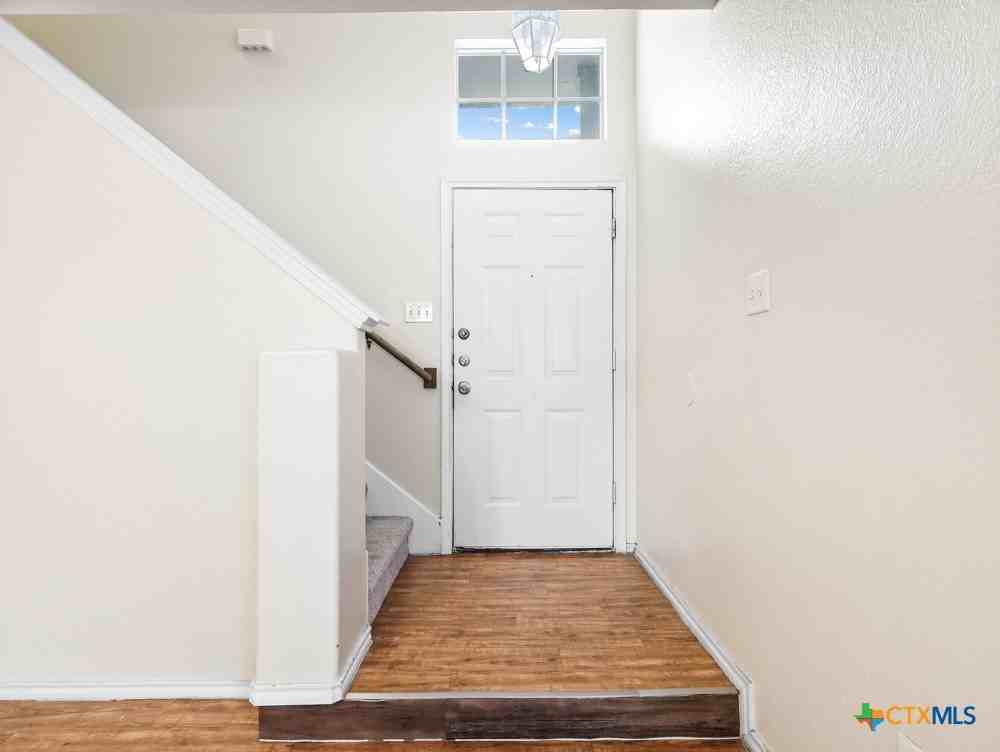 825 Sagewood Trl - Photo 4 of 24