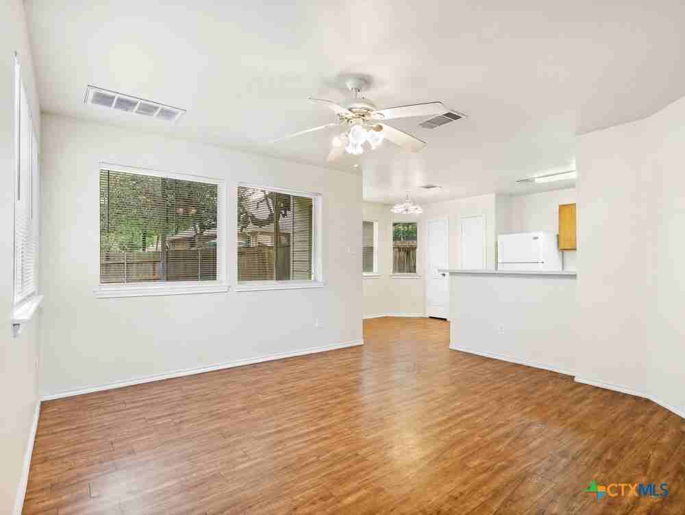 825 Sagewood Trl - Photo 5 of 24