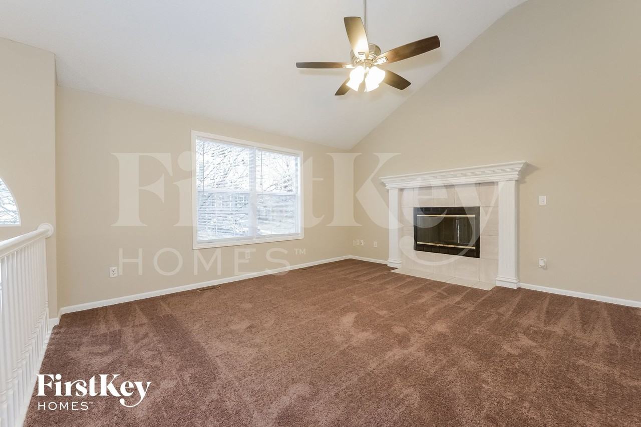 1407 Birch Dr - Photo 3 of 15