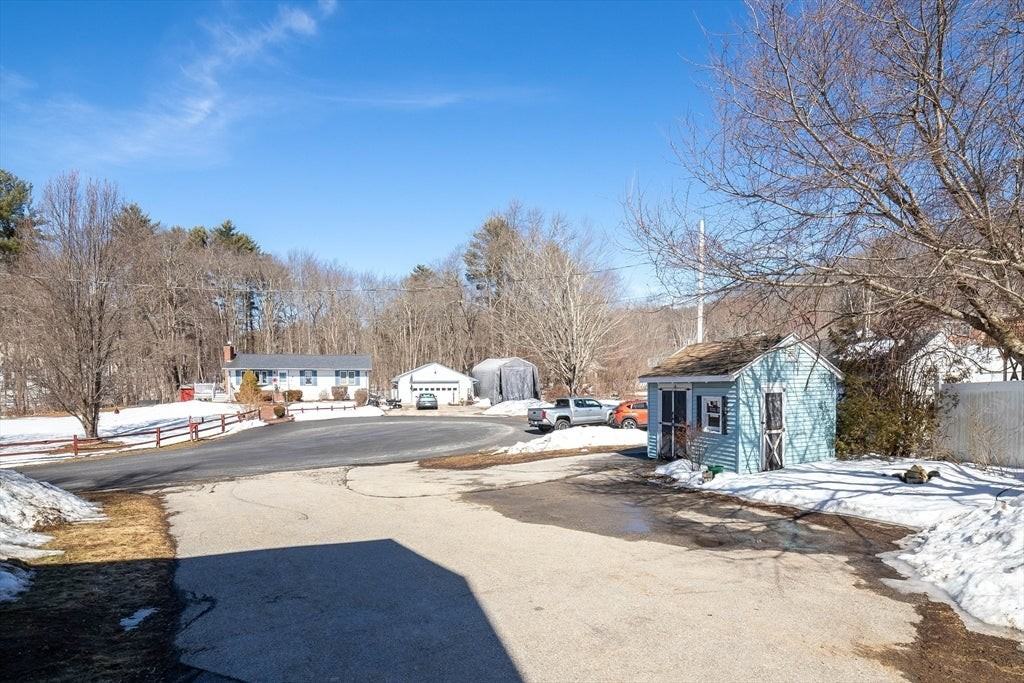 5 Maple Ave - Photo 3 of 22