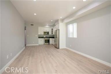 622 W 85th Street 1/2 1/2 - Photo 2 of 18