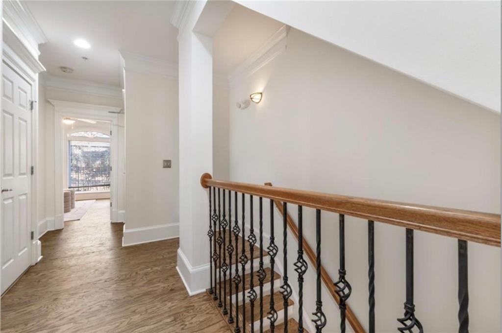 802 Ciiftin Heights Ln NE - Photo 2 of 35