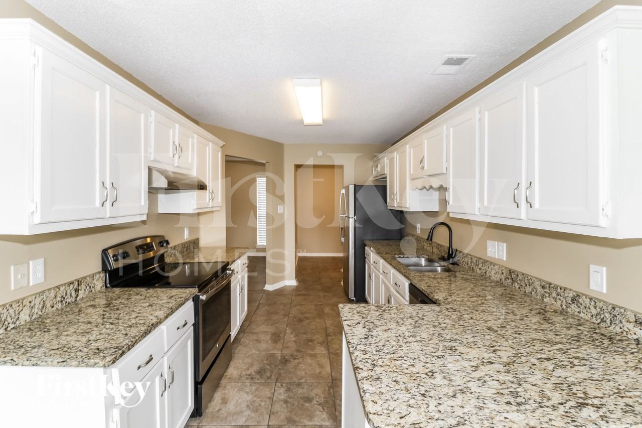 7549 Starfire Cv - Photo 7 of 16