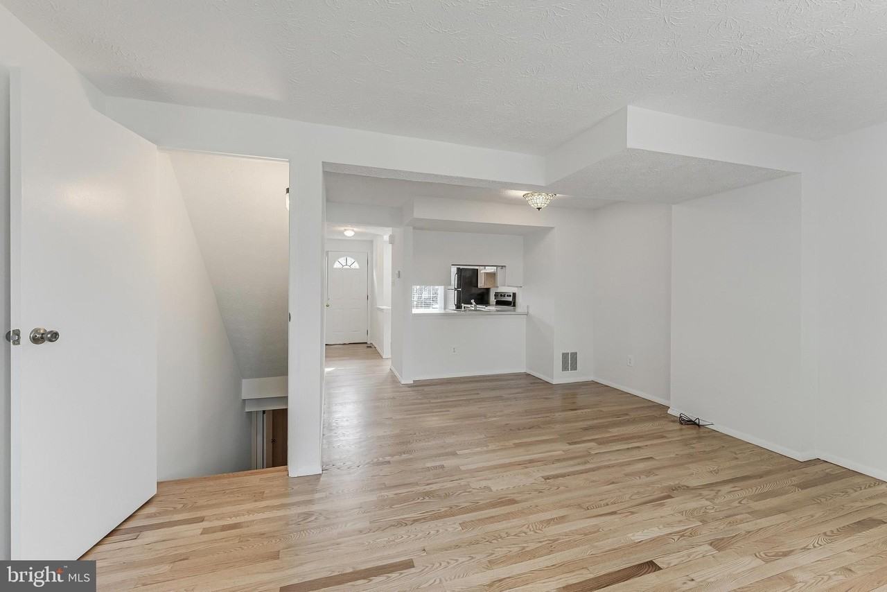 1682 Harvest Green Ct - Photo 6 of 39