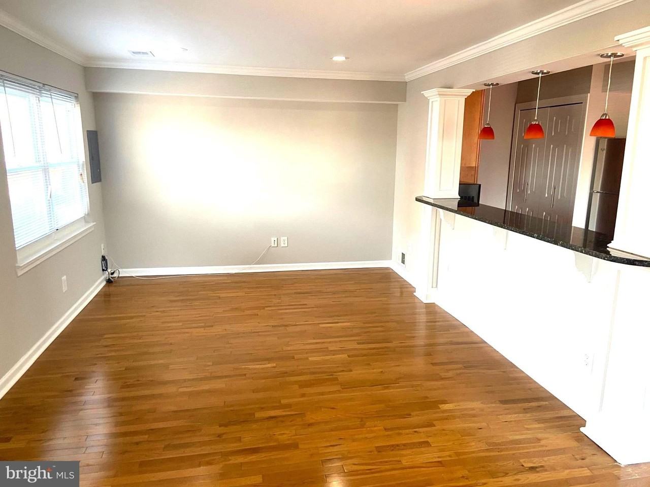 9518 Hagel Cir Unit D - Photo 5 of 31