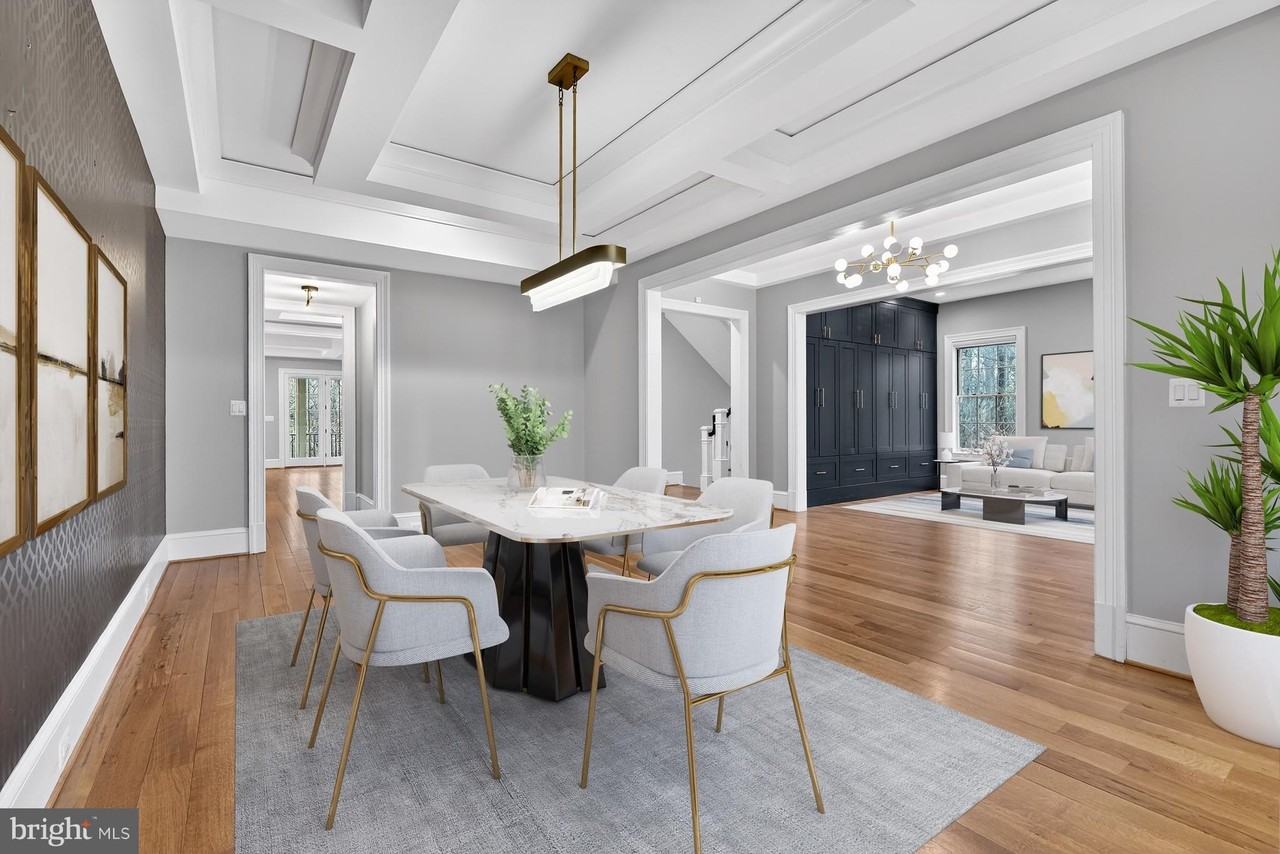 7002 River Oaks Dr - Photo 6 of 45