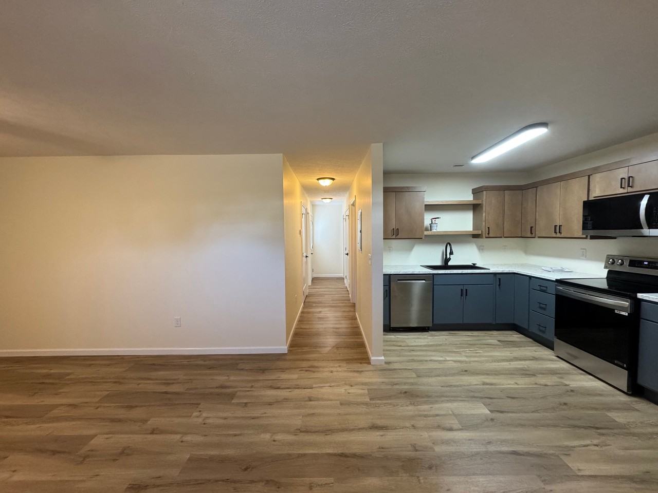 715 N 35th St #D - Photo 6 of 18