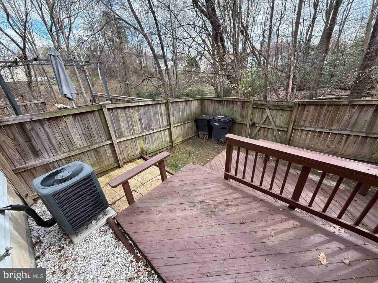 3288 Wyndale Ct - Photo 3 of 39